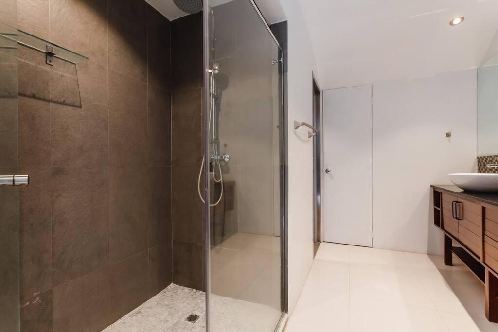 Casa Azul - Apartamento De 2 Pisos, 2Hab Con Rooftop En Casco Antiguo Panama-Stad Buitenkant foto