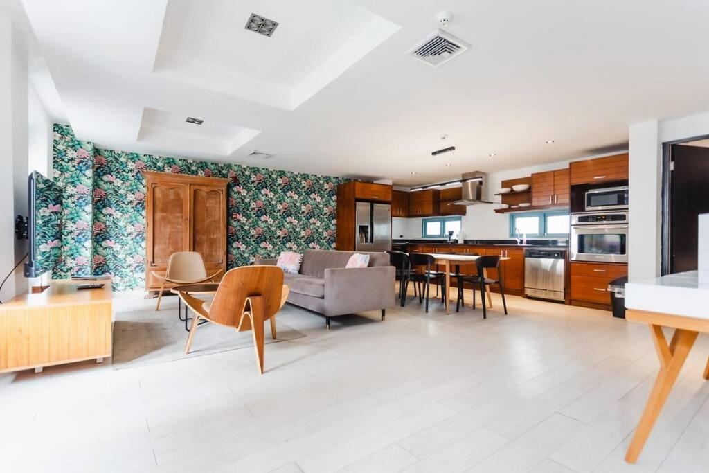 Casa Azul - Apartamento De 2 Pisos, 2Hab Con Rooftop En Casco Antiguo Panama-Stad Buitenkant foto